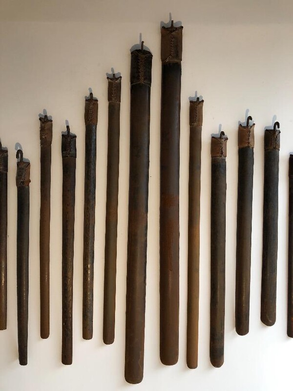 set of. sixteen (16) saddle makers tools in métal and leather
