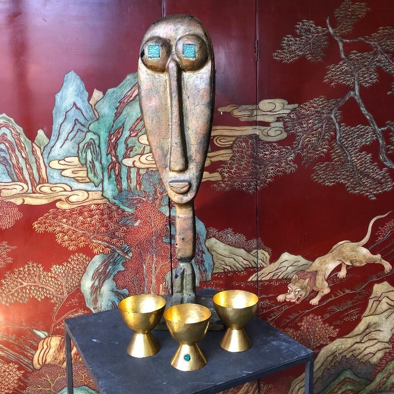 wooden gilded sculpture , head with bleu mosaic êtes , art brut , outsiders art